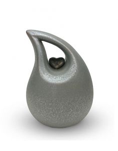 Ceramic cremation urn silver-coloured heart