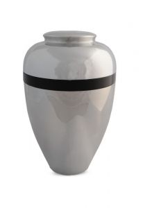 Aluminium urn polished with ring