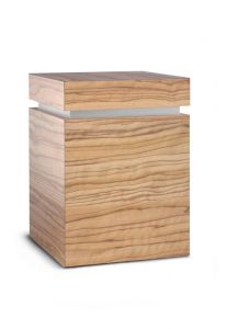 Wooden funeral urn (multilaminar)