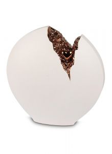 Cremation ashes urn with silver flecks, gold coloured crack and heart