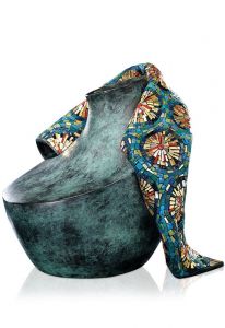 Bronze cremation urn covered in mosaic 'Velata madre'